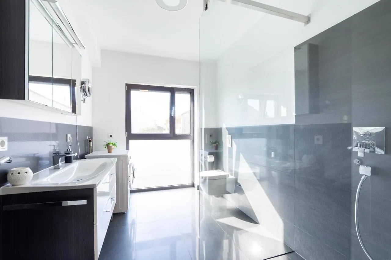 Luxury City Villa Trogir 0*,
